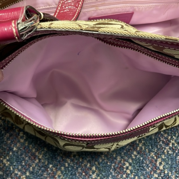 Used Coach over the shoulder bag - Picture 13 of 17